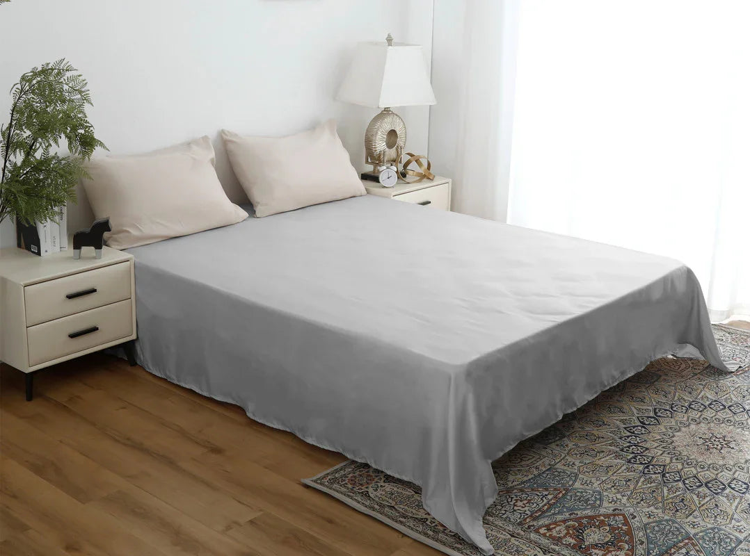 Hoja superior plateada