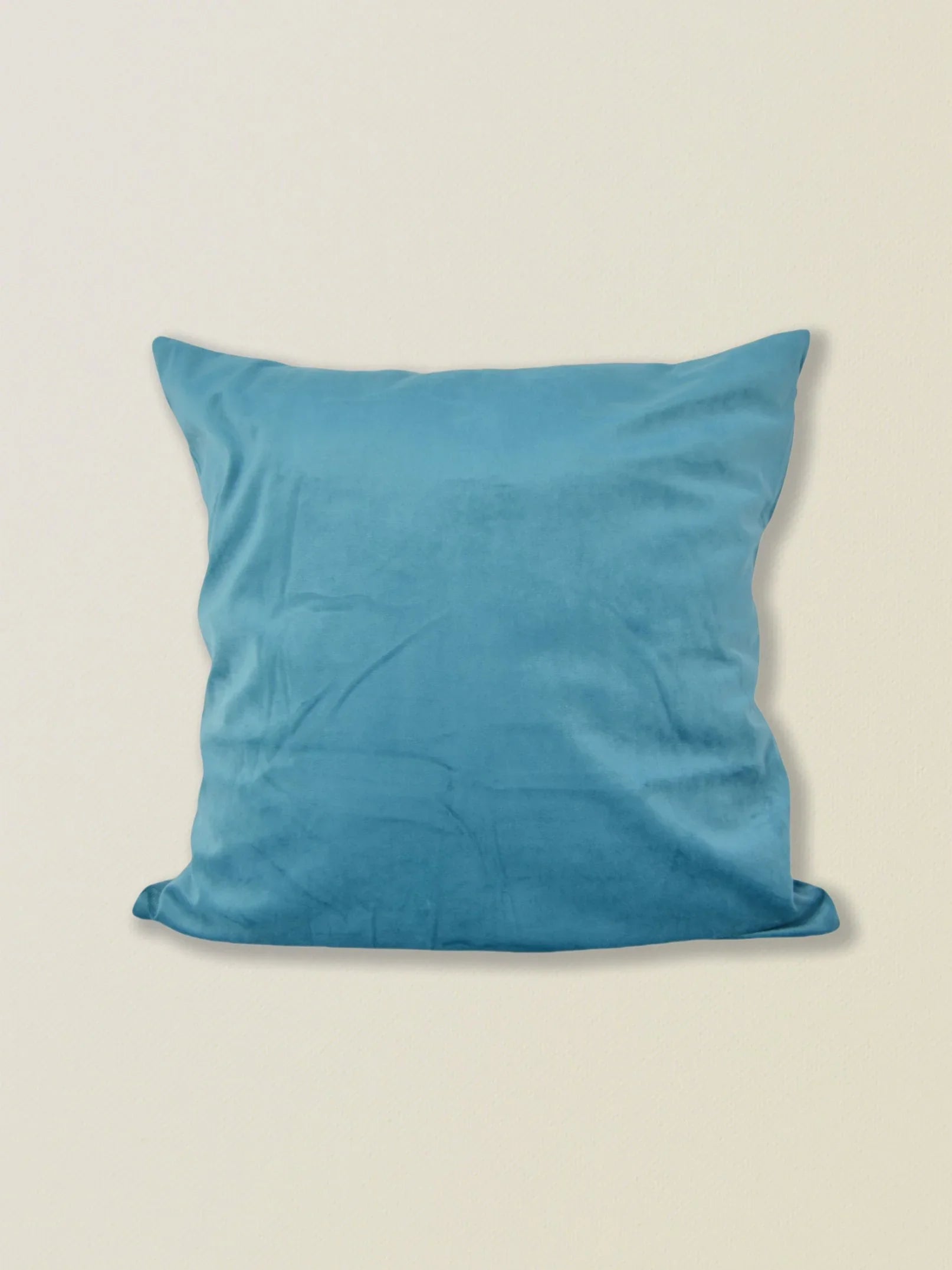 Tamaño aproximado de la funda de cojín de terciopelo azul: 45*45 cm.