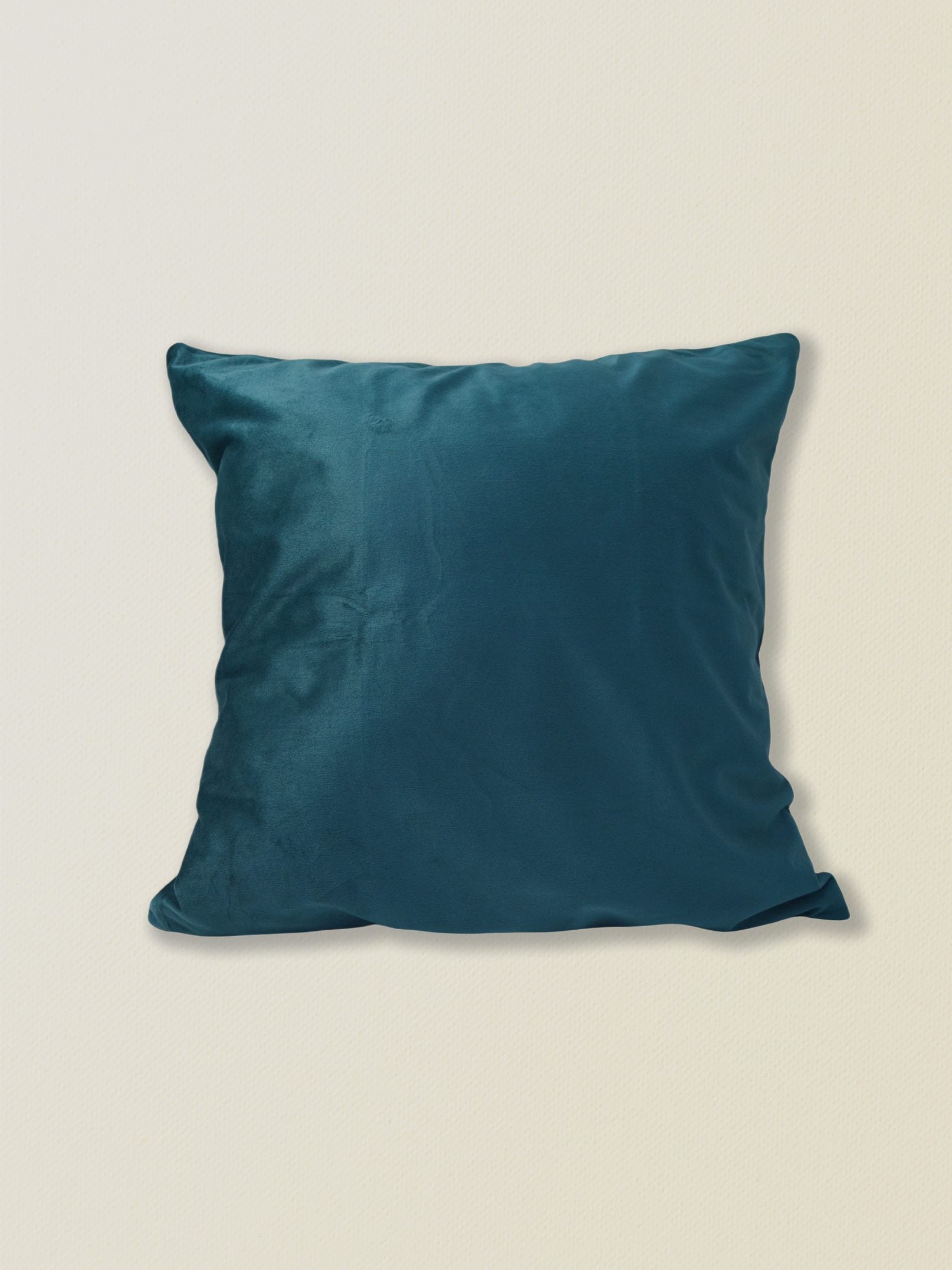 Tamaño aproximado de la funda de cojín de terciopelo verde: 45*45 cm.