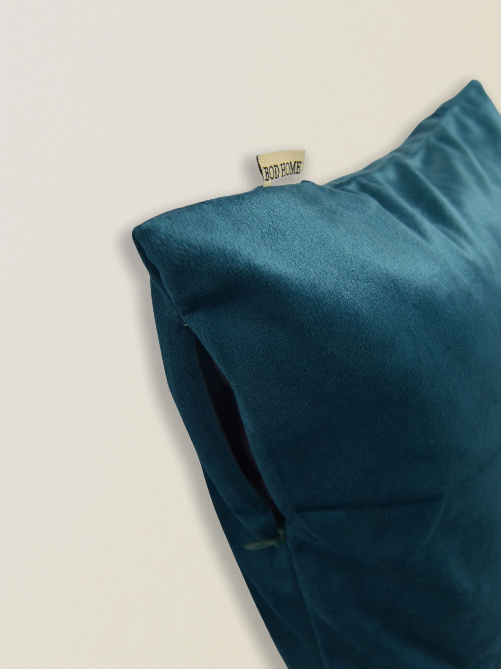Tamaño aproximado de la funda de cojín de terciopelo verde: 45*45 cm.
