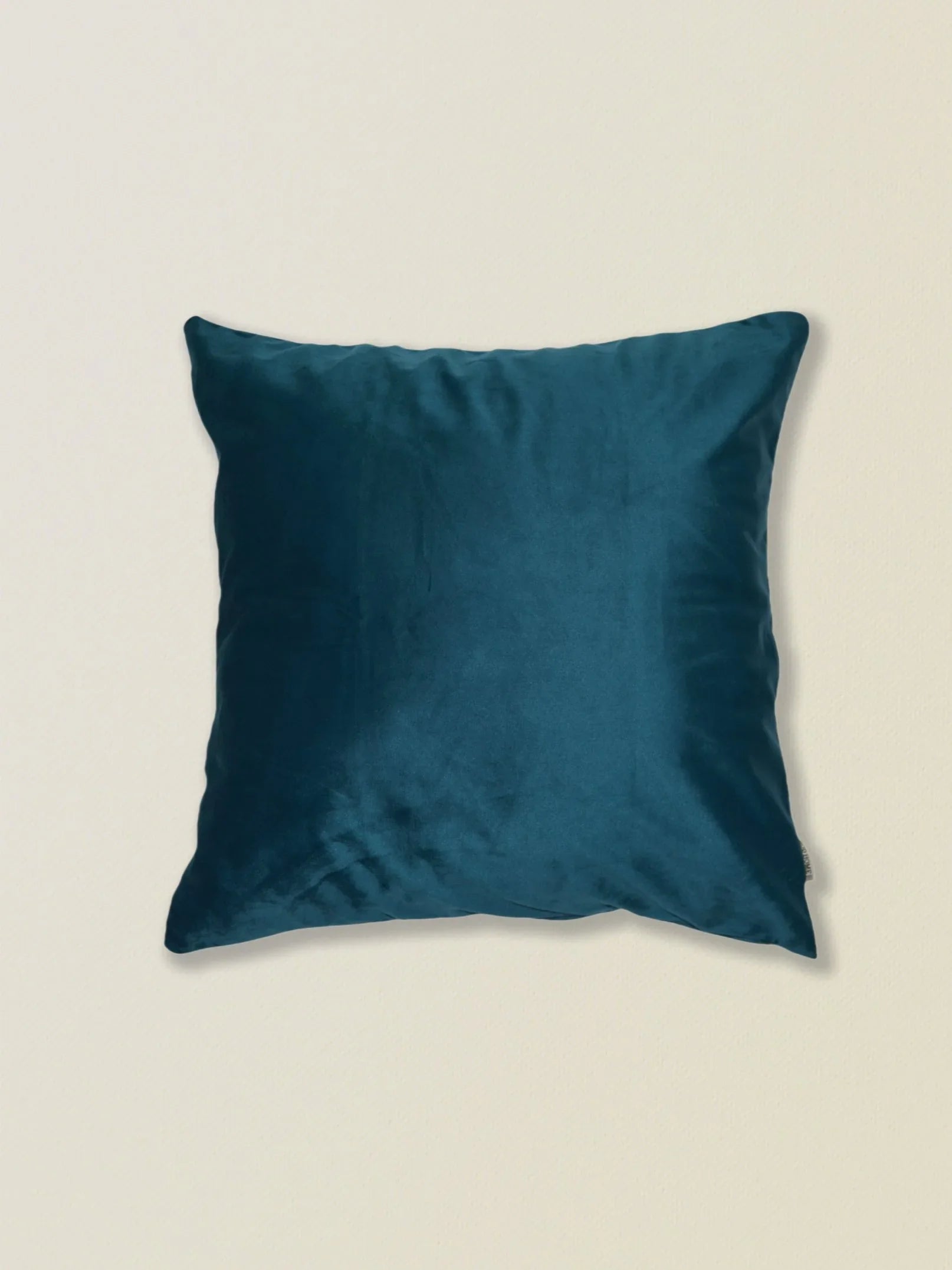 Tamaño aproximado de la funda de cojín de terciopelo verde: 45*45 cm.