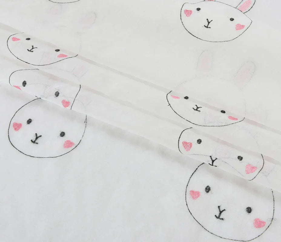 Conejos Bordados-Cortina Individual