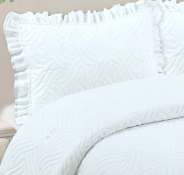 Colcha de Verão com Relevo de Riscas Onduladas Branca - BOD HOME