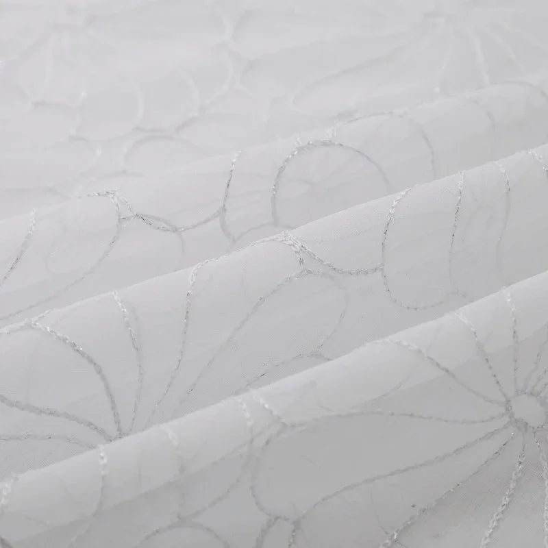 Cortina Transparente Bordada Com Flores Brancas - Individual- BOD HOME