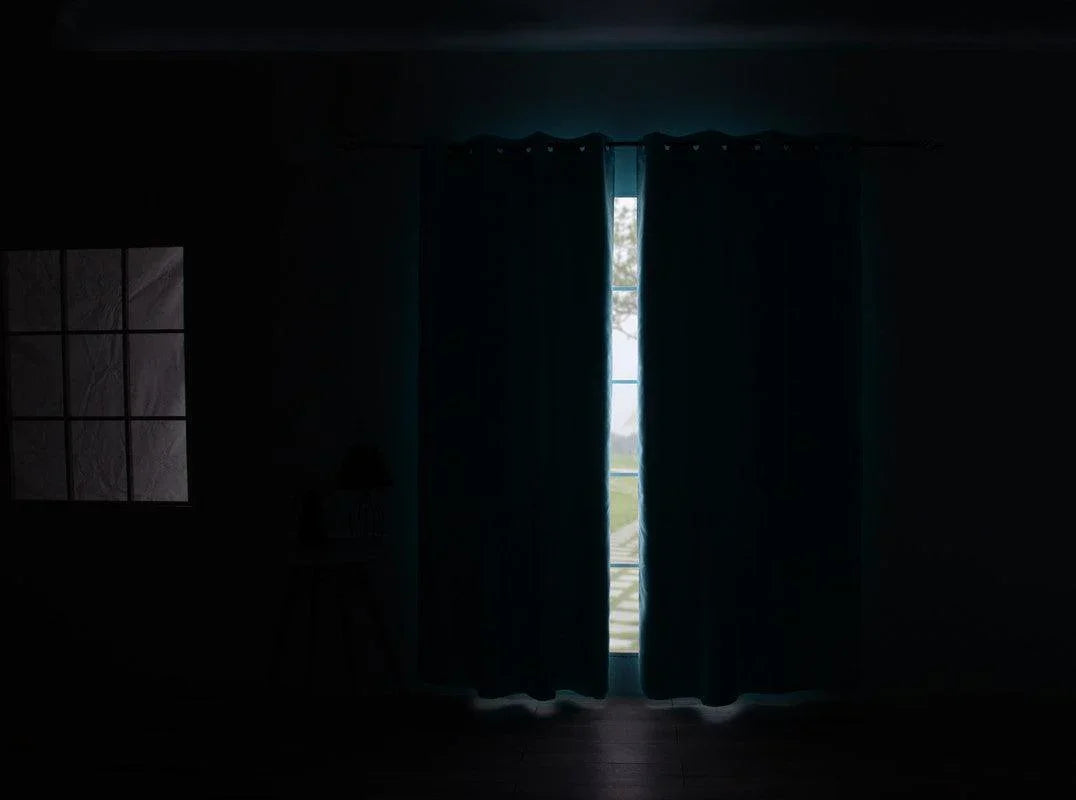 Cortina Opaca de Tecido de Alta Precisão com Efeito Térmico Azul Turquesa 140*260cm - BOD HOME