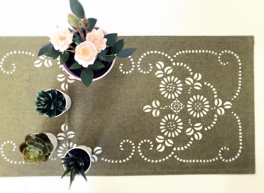 Individual de mesa vaziado floral 33*180cm - BOD HOME