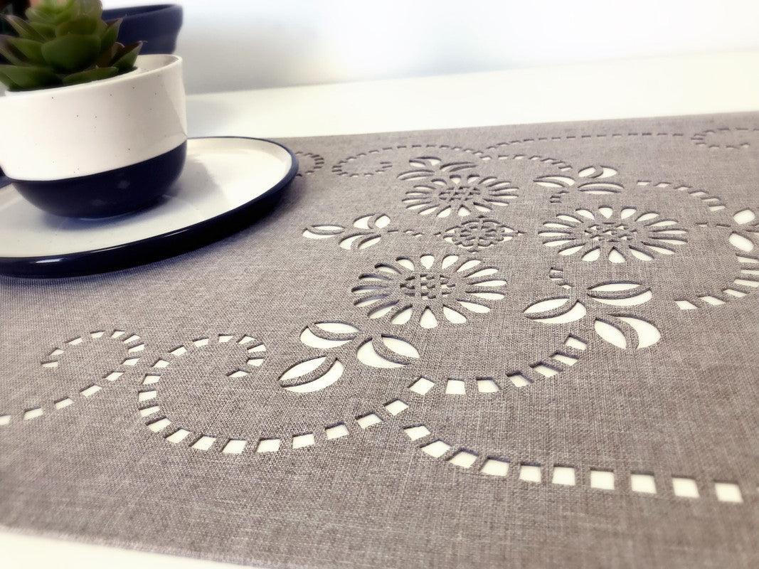 Individual de mesa vaziado floral 33*180cm - BOD HOME