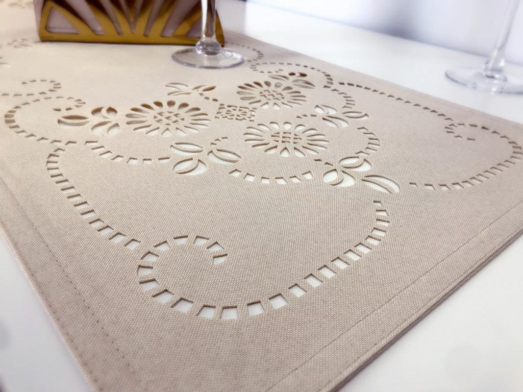 Individual de mesa vaziado floral 33*180cm - BOD HOME
