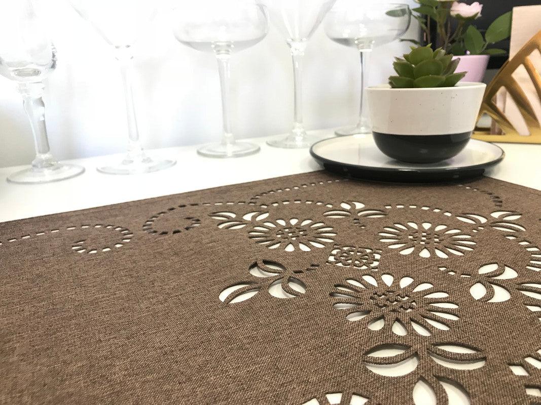 Individual de mesa vaziado floral 33*180cm - BOD HOME