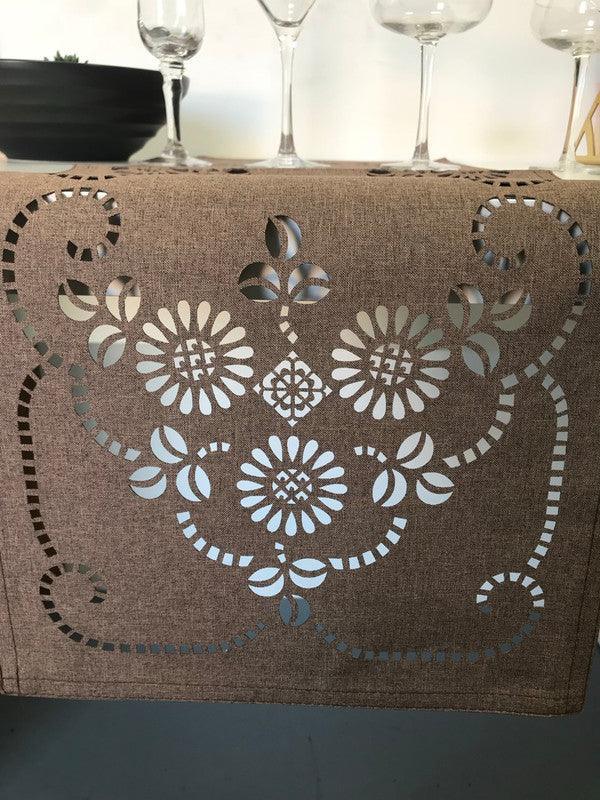 Individual de mesa vaziado floral 33*90cm - BOD HOME