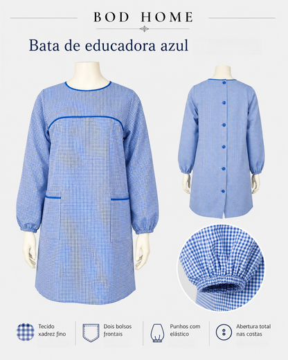 Bibe de educadora azul em xadrez fino para jardim de infância
