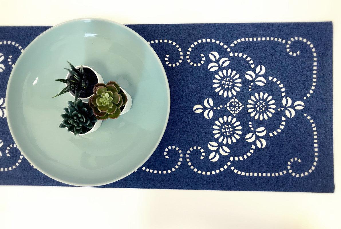 Individual de mesa vaziado floral 33*150cm - BOD HOME